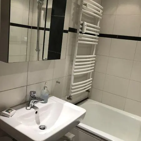 Apartment In Der Nahe Von Der Konigsallee Dusseldorf