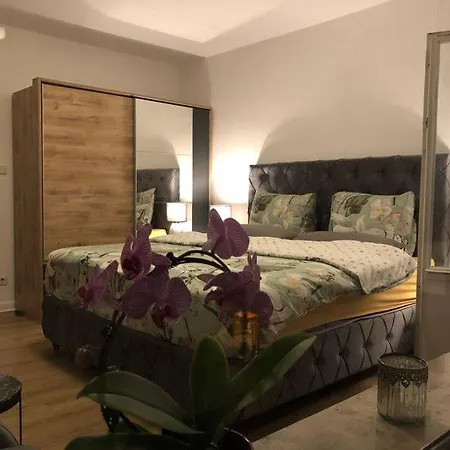 Apartment In Der Nahe Von Der Konigsallee *